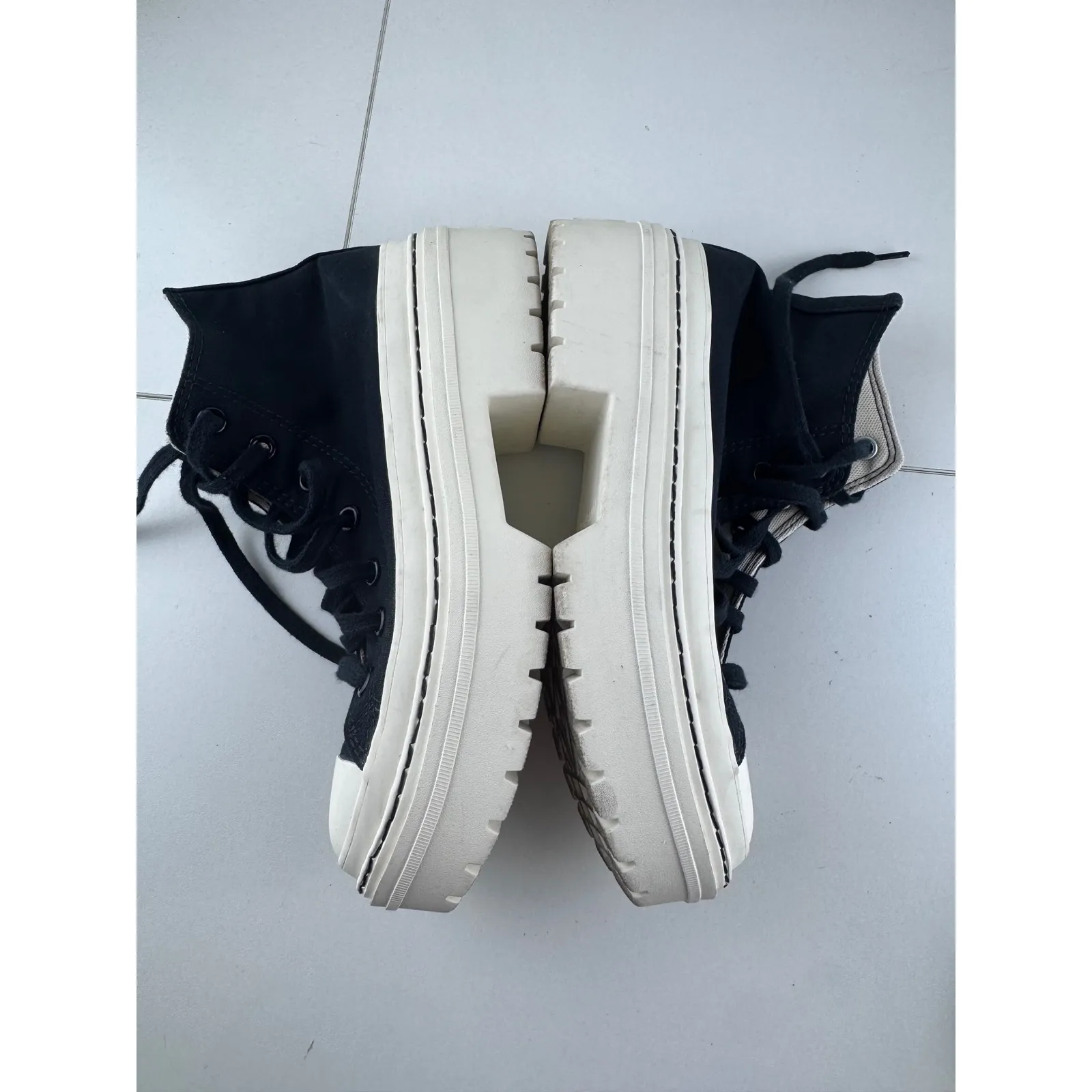 Converse Chuck Taylor All Star Lift Platform High Top Sneakers Black Size 7 - Image 4