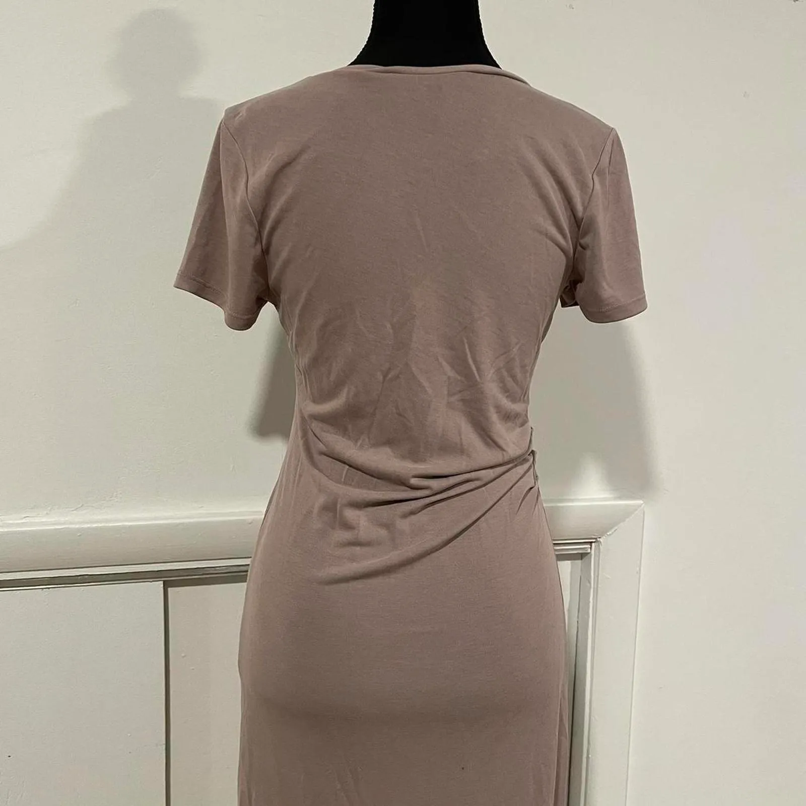 Serene Sunrise Bodycon tshirt Midi Dress. size medium, lulus - Image 4