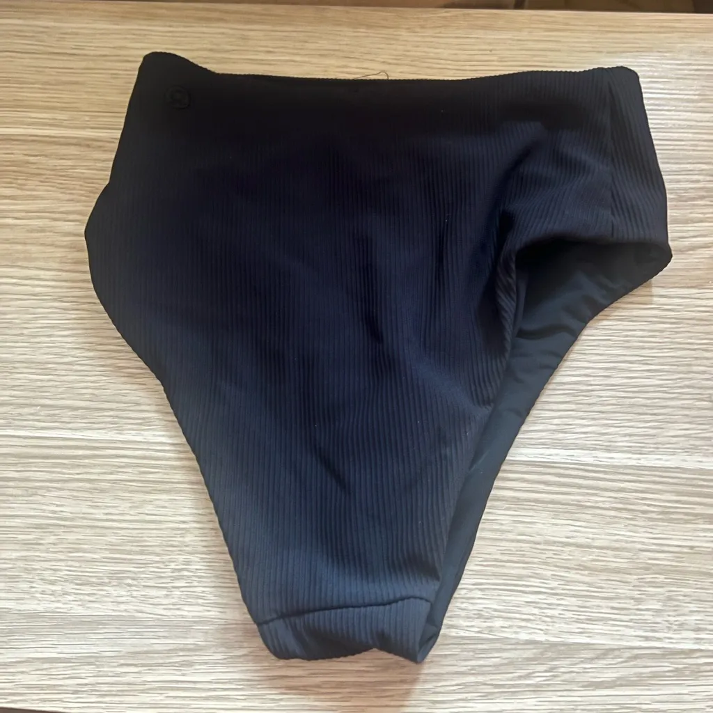 Lululemon - Classic Black High Waisted & Ribbed Bikini Bottom - Image 2