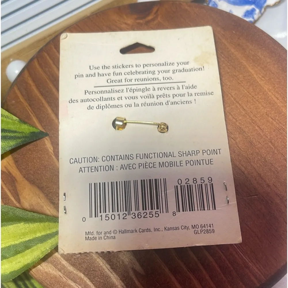 Hallmark PIN Graduation Vintage CAP Tassel SCHOOL COLLEGE Hat w Stickers NEW - Image 2