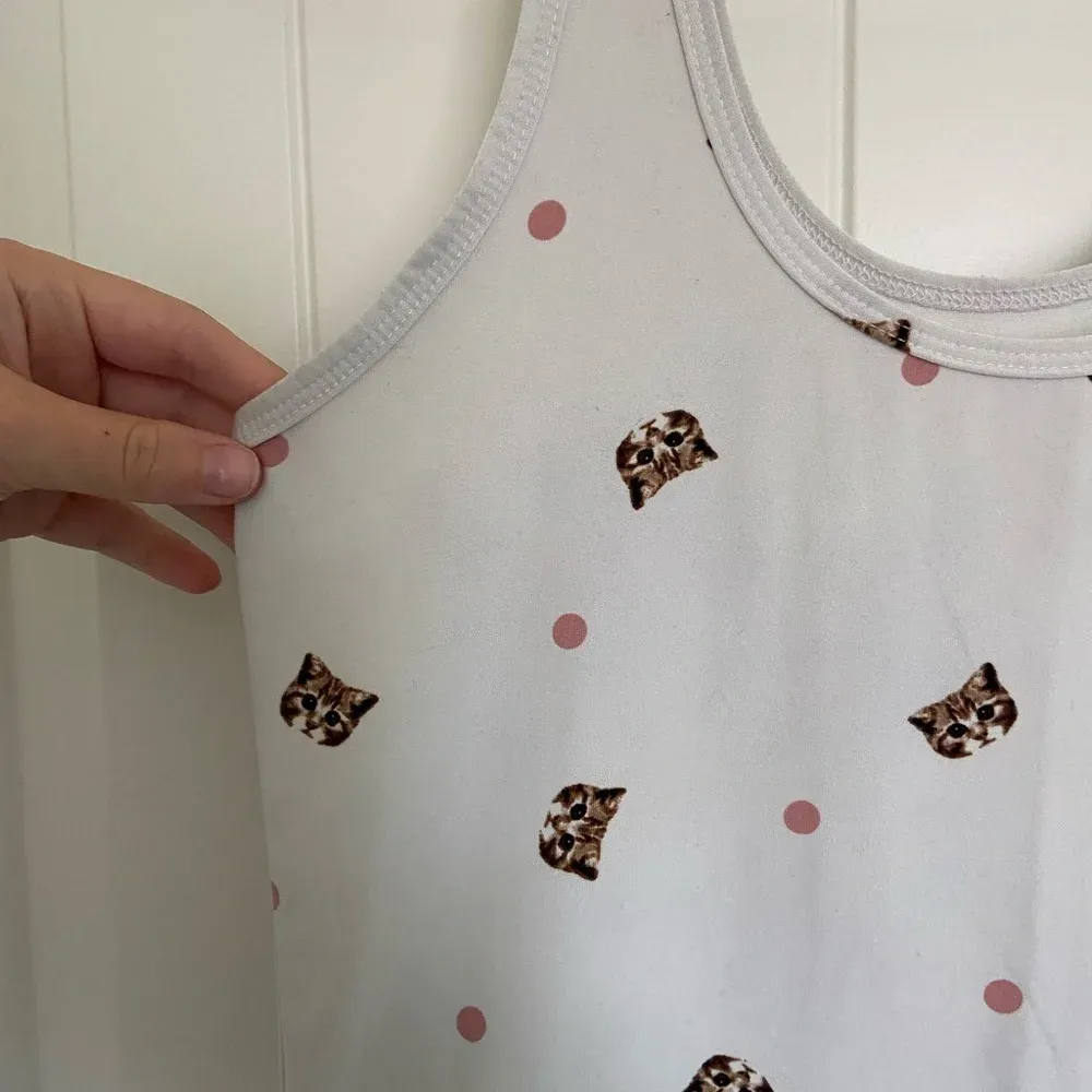 No Boundaries junior’s white cat patterned soft tank‎ top — medium - Image 2