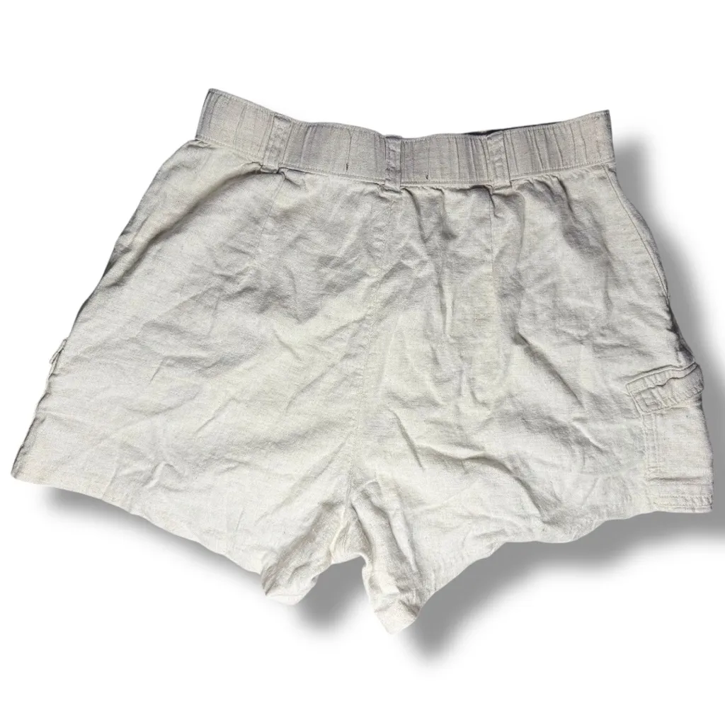 Hollister Women’s Ultra High Rise Cream Soft Linen Cargo Shorts Size S - Image 2