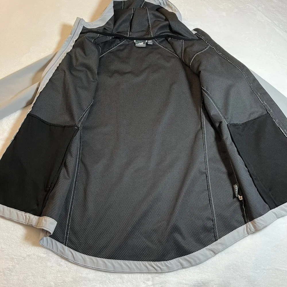 New Balance Women's Soft Shell Zip Up Jacket with Hood Size Large **FLAWED** - Image 6