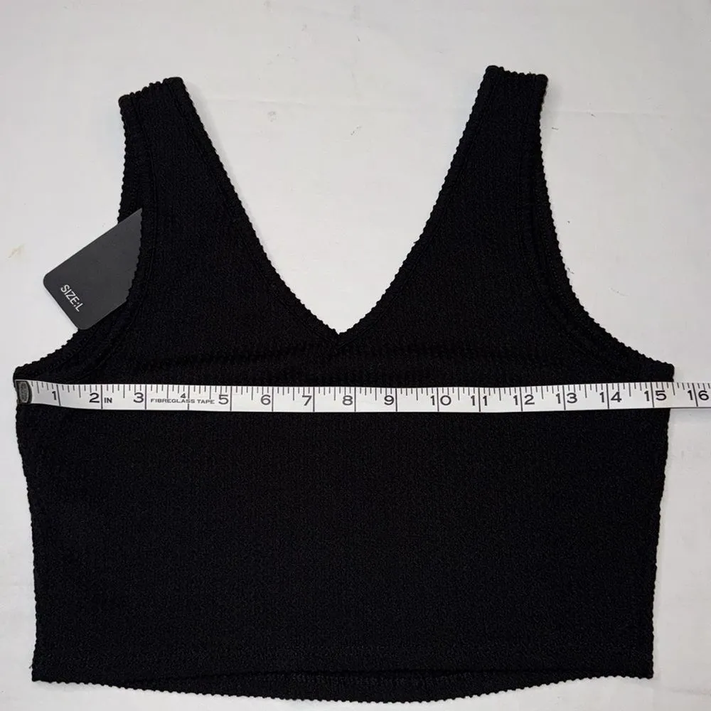 NWT 21 Saints Cropped Ribbed V Neck Top, Large Black - Image 3