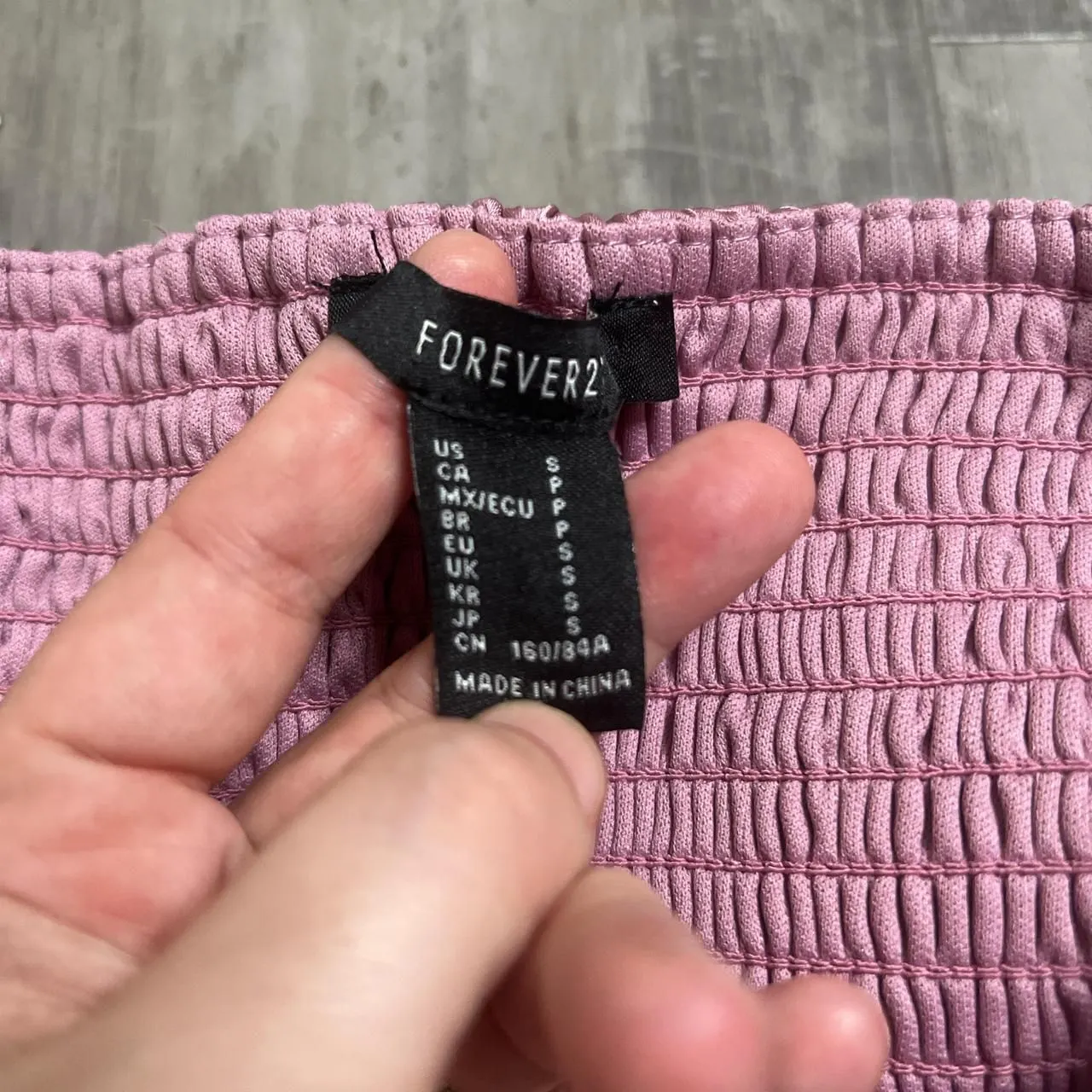 Forever 21  Satin Cropped Tank Top Pink Size Small - Image 3