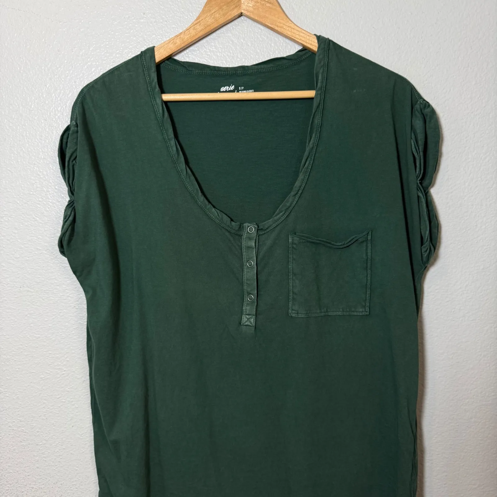 Aerie Women's Green Short Sleeve Henley Pocket T Shirt Size S - Image 6