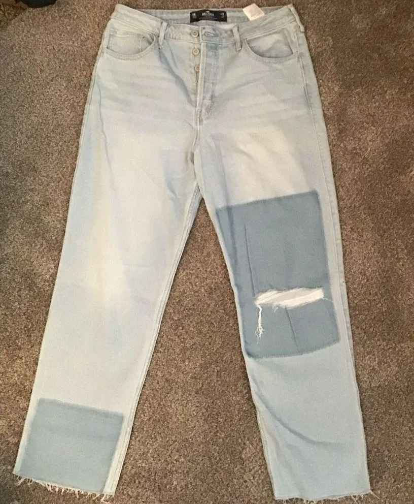 Hollister Ultra High Rise Vintage Straight Jeans in size 11R. W:30 L:27 - Image 2