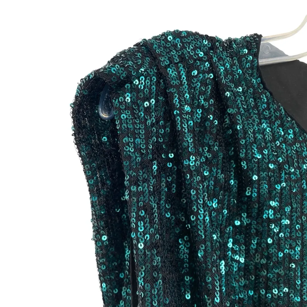 Do + Be Sequin Jewel Green Shoulder Pad Tank Top - Image 7