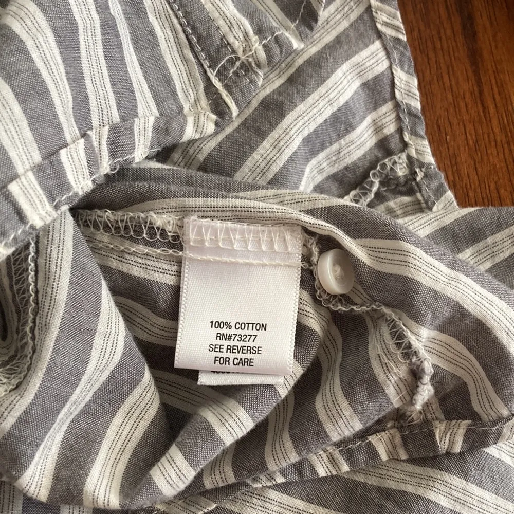 SO Striped Button Down Shirt 100% Cotton Work Top Oxford Fitted Size Small EUC - Image 7