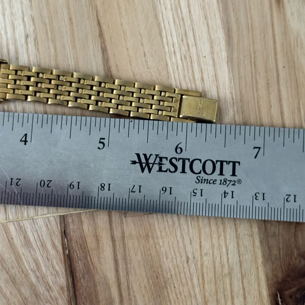 Seiko Vintage Ladies Watch Black Dial Gold-Tone Bracelet New Battery - Image 12