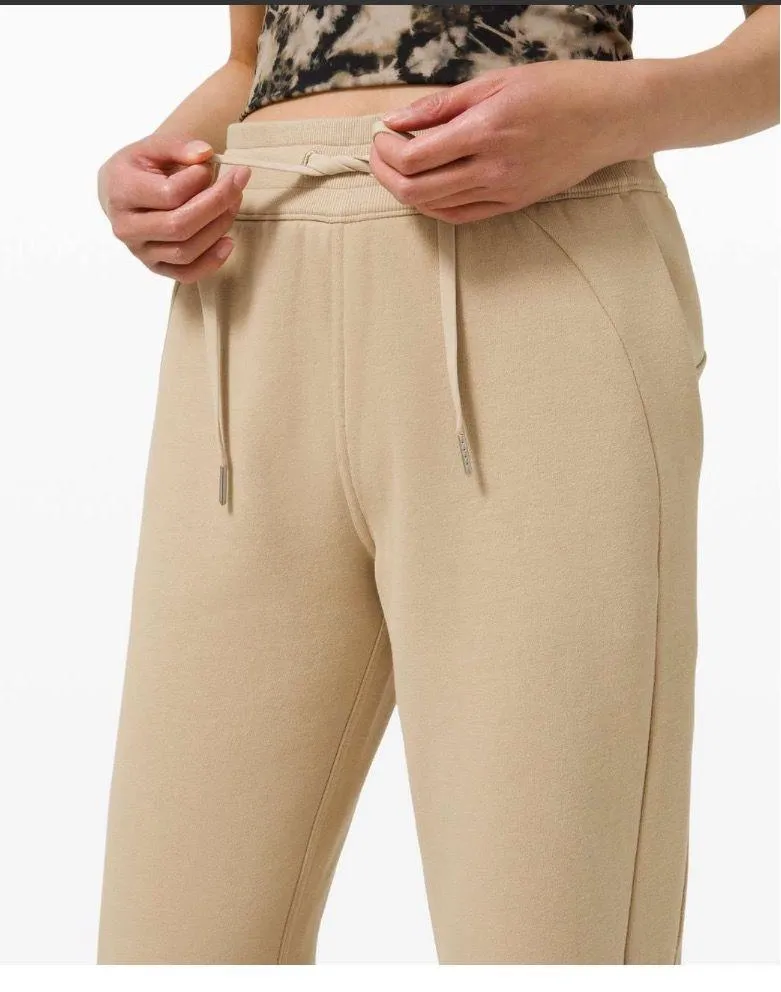 Scuba High-Rise Jogger - Image 3