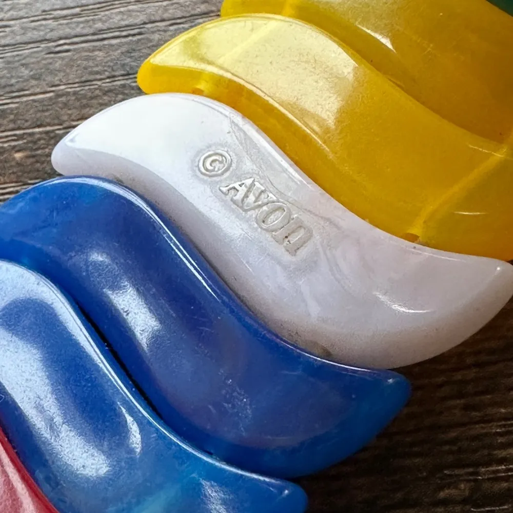 VINTAGE Avon Colorful Wave Bracelet Red - Image 3