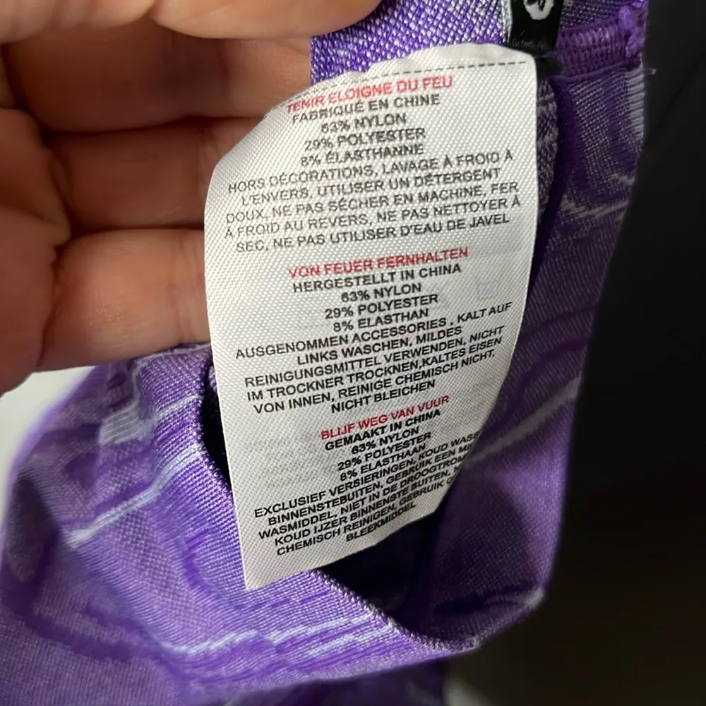 AYBL velocity seamless purple‎ shorts size small - Image 10