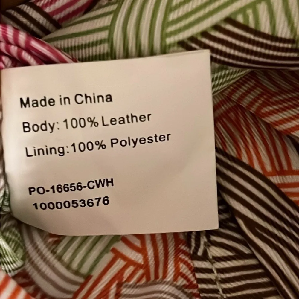 The Sak Leather crossbody bag, cream pebbled leather, NWOT, 7”x10” - Image 12