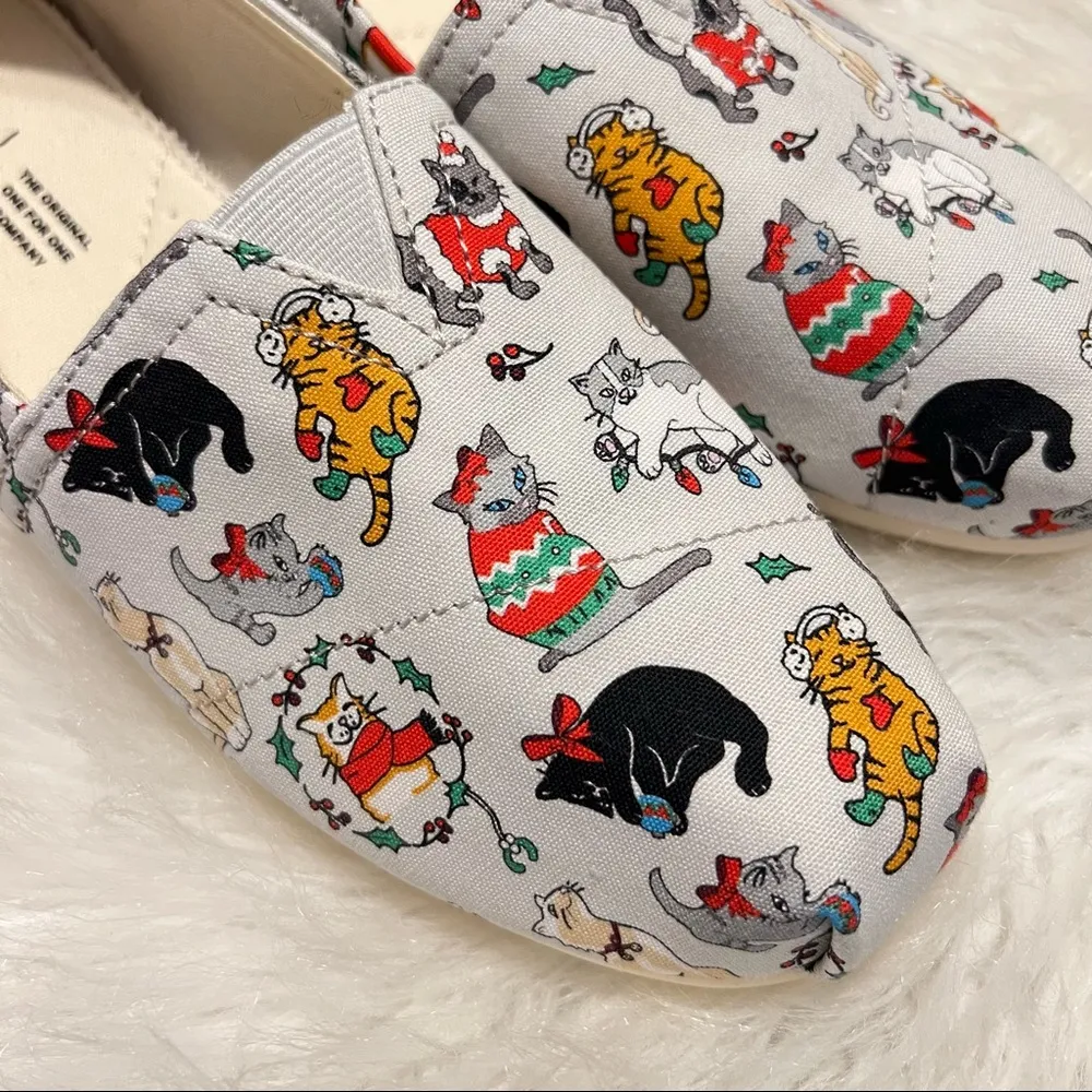 Toms Belmont Holiday Cats Shoes All over print Light gray size 8.5 Christmas - Image 3