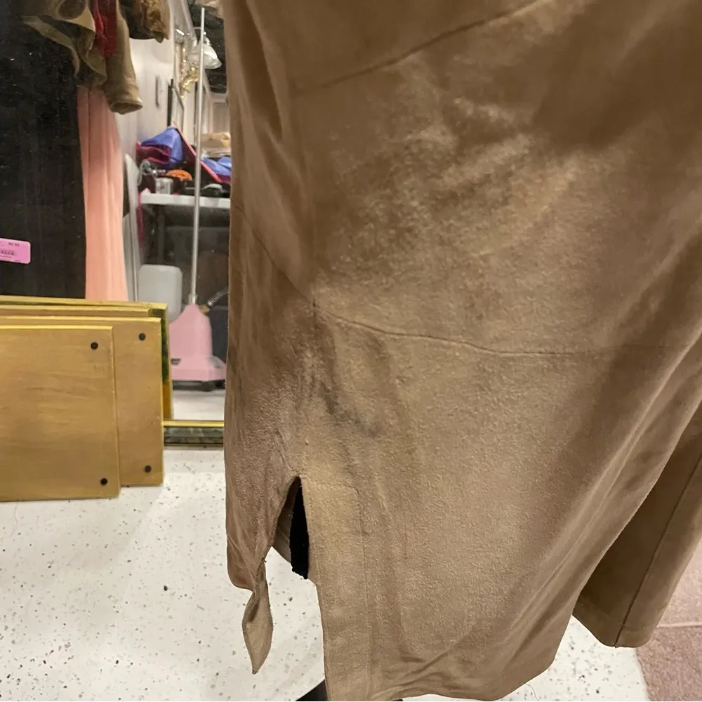 Y2k Beautiful Banana Republic tan camel suede deep v long sleeve tunic top - Image 6