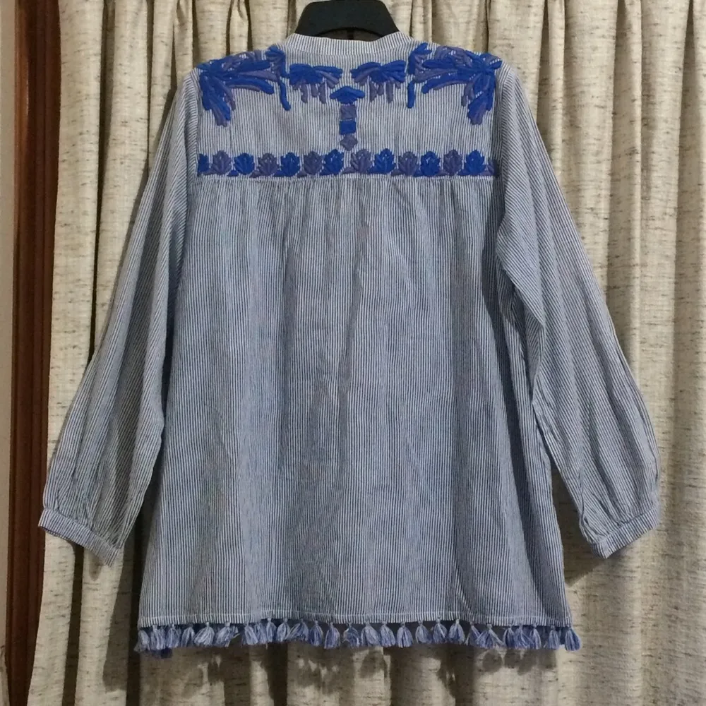 Roller Rabbit  Embroidered Cotton Long Sleeve Tunic - Image 7