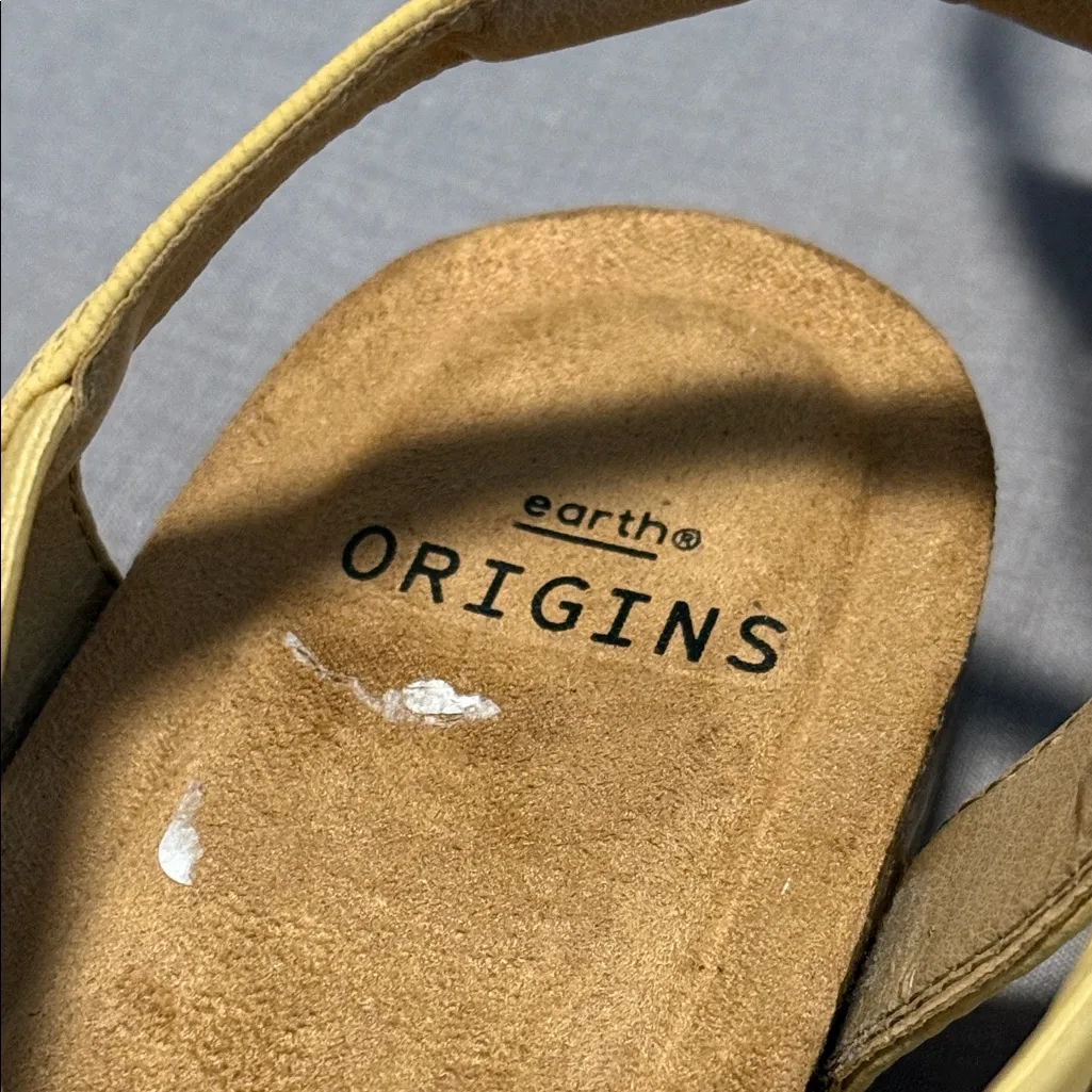 NWOT Earth Origins Yellow Strappy Sandals - Image 2