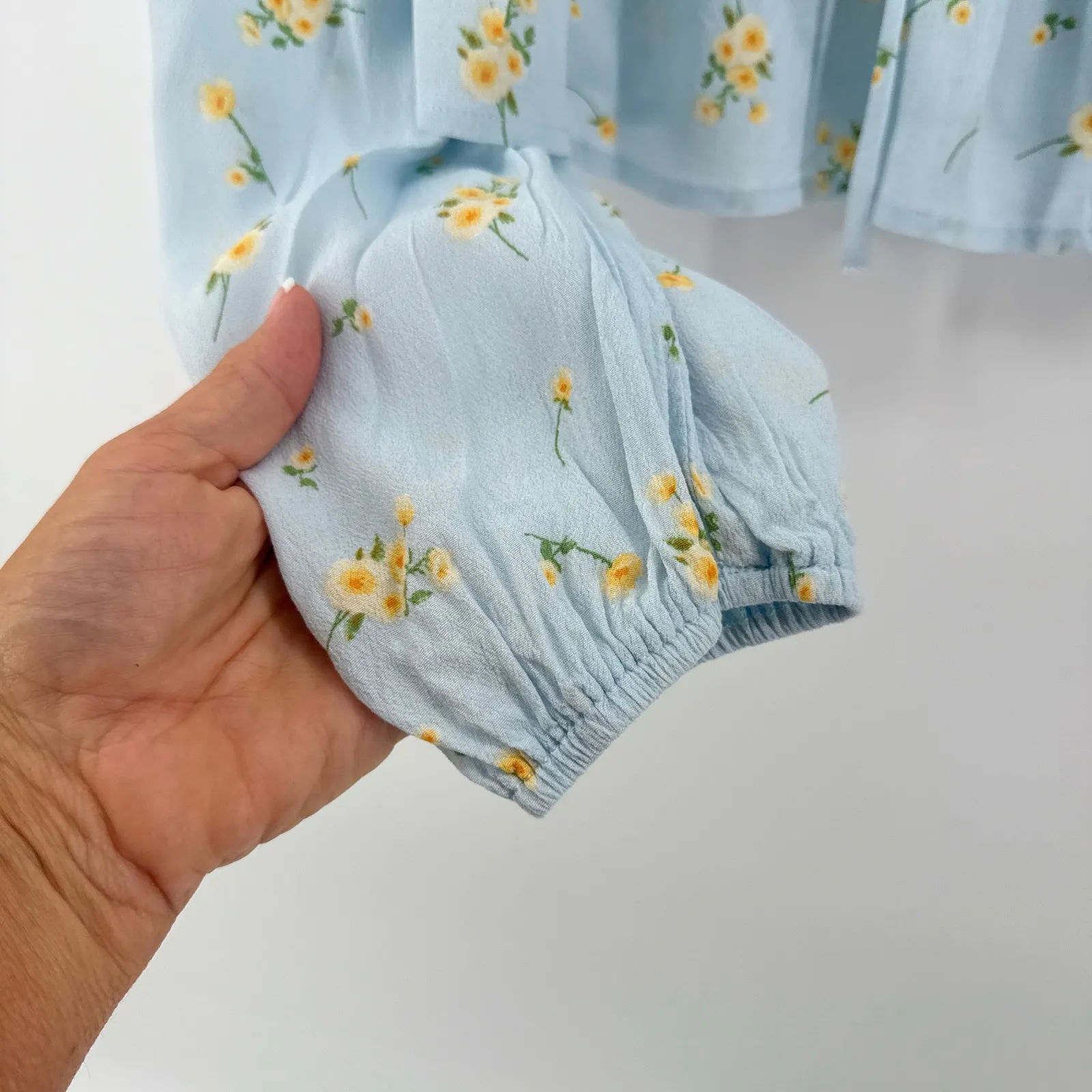 Sophie Rue Floral Long Sleeve Top Smocked Ruffle Tie Light Blue Large Peasant - Image 5