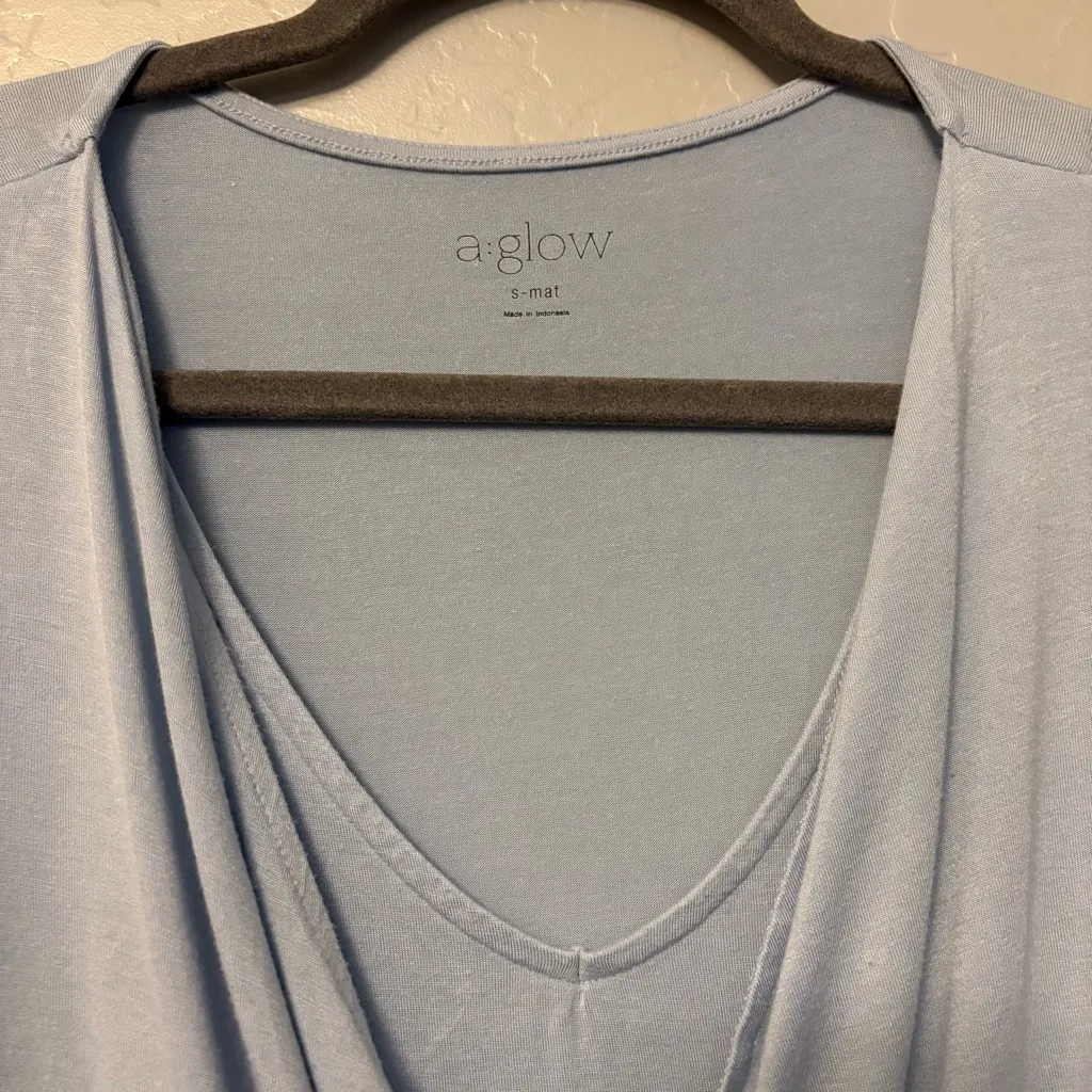 A:glow light blue maternity and nursing top size small - Image 3