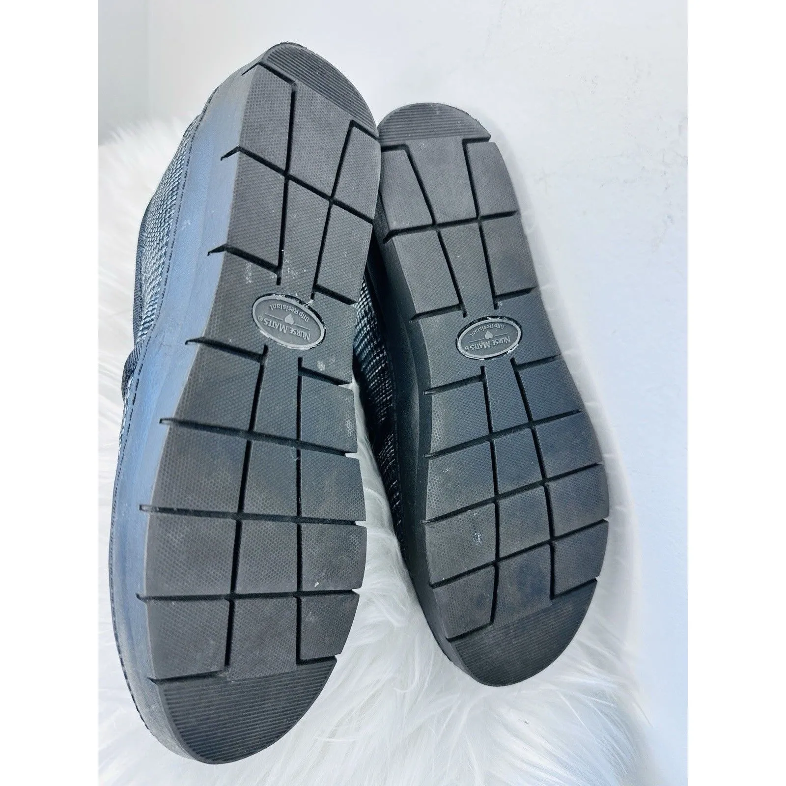 Nurse Mates Adela Womens size 6 M Black Silver Comfortable Aid Leather Loafers - Image 3