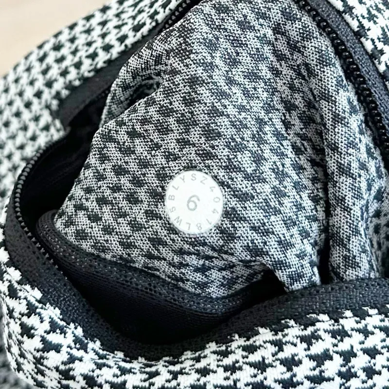 Lululemon Speed Up Tight Full On Luxtreme Teeny Tooth White Black Sz 6 - Image 6