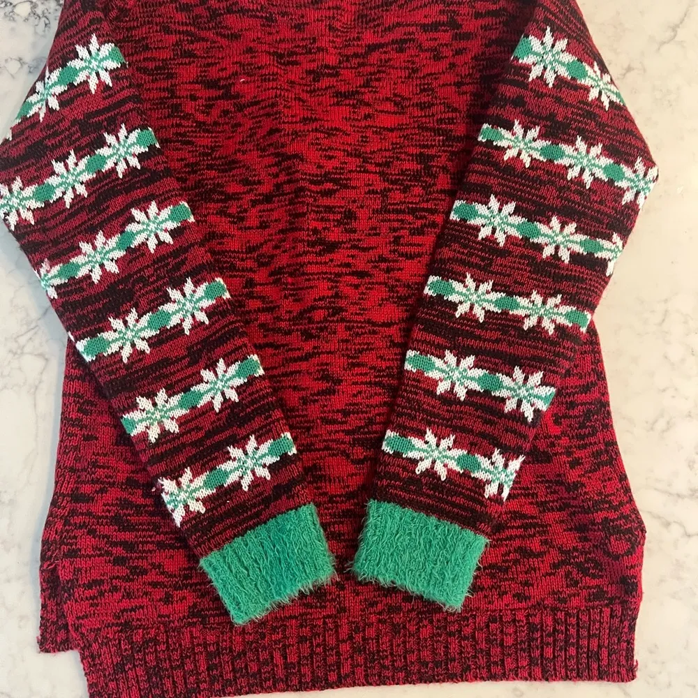 New Women’s Ugly Red Sequin Snowflake Reindeer Pom Holiday Christmas Sweater XS - Image 5