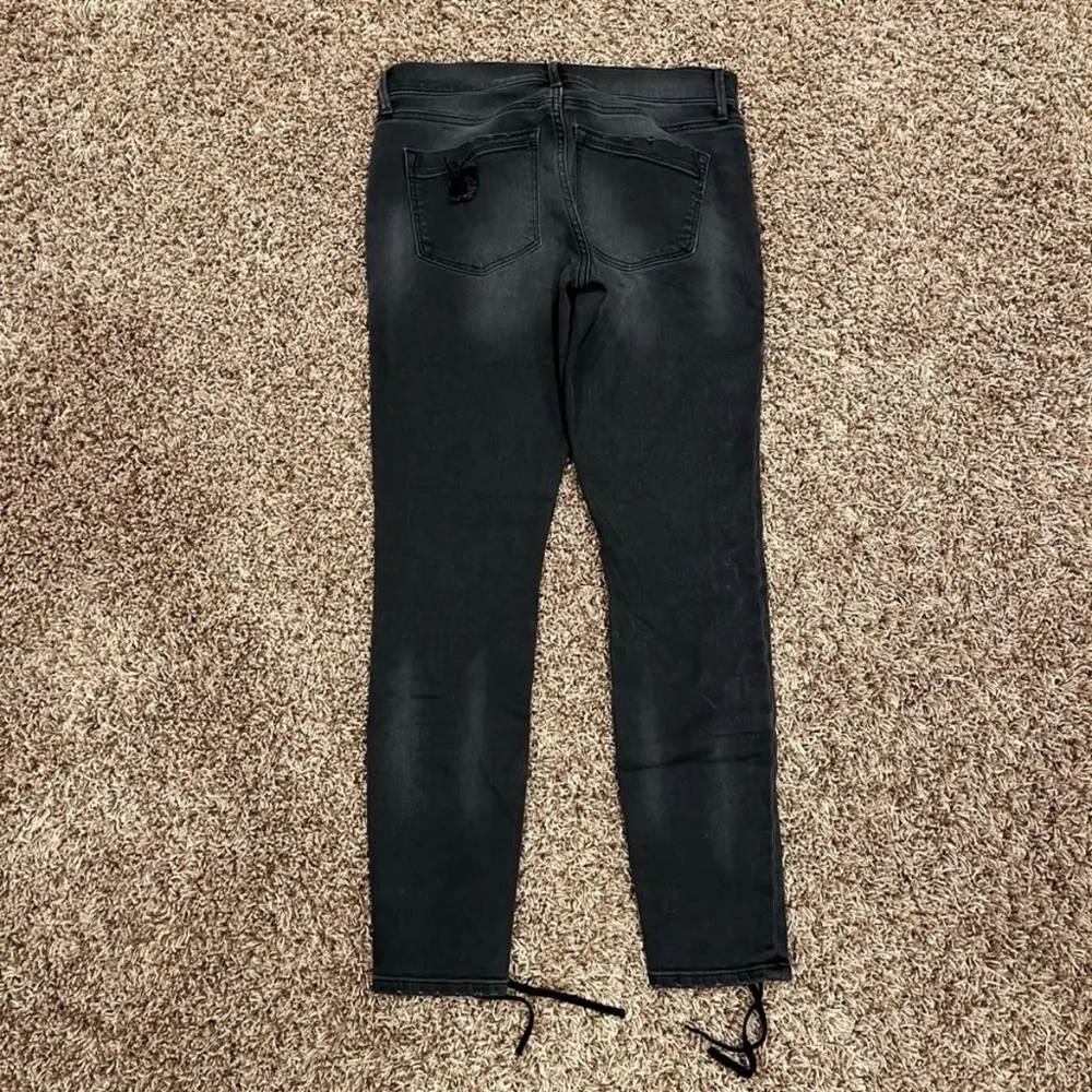 Express Lace Up Mid Rise Ankle Leggings Jeans - Image 4