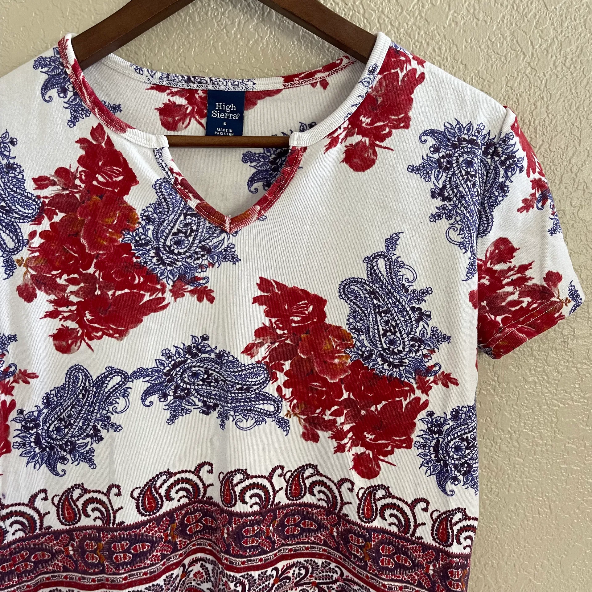 White Red Paisley Floral Top - Image 4