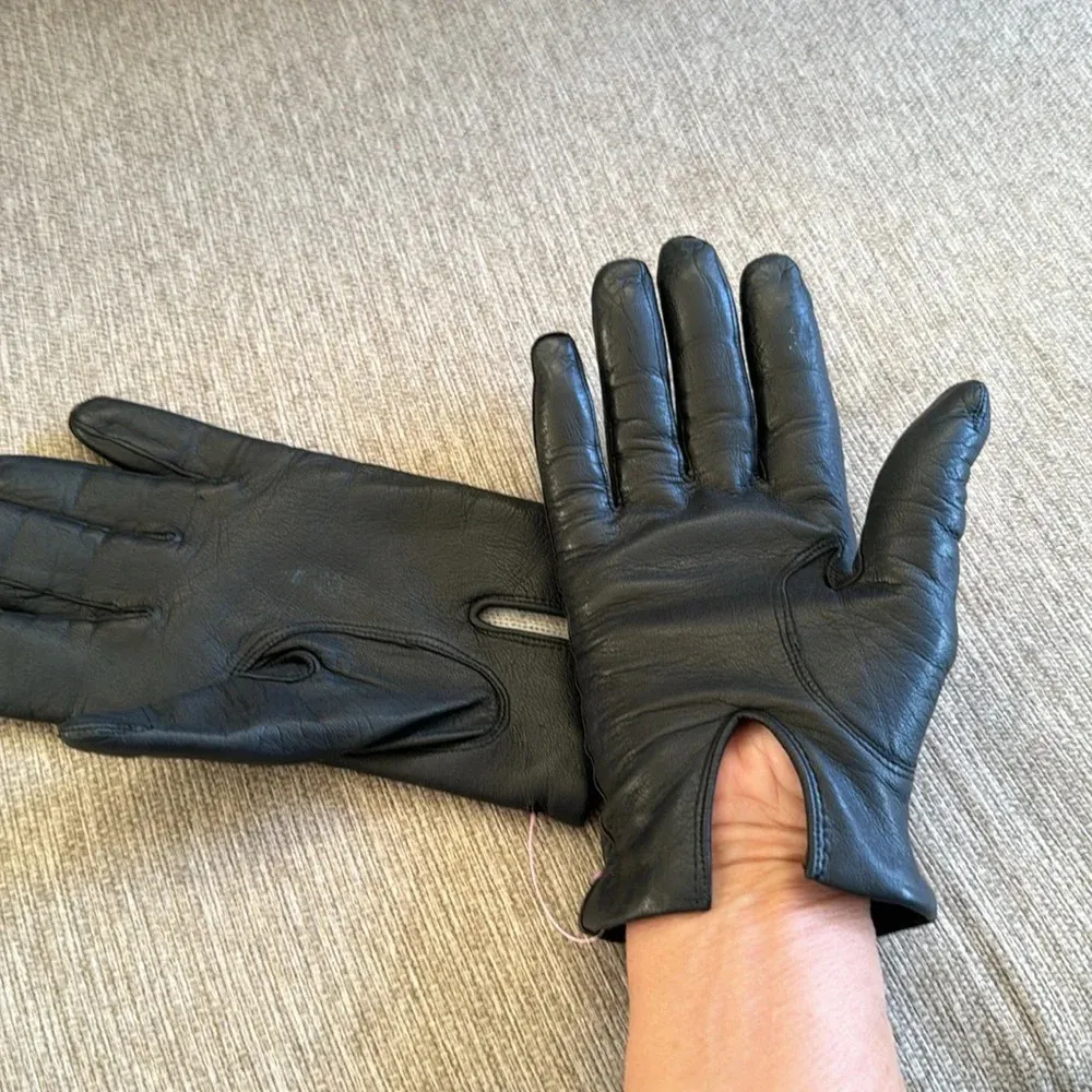 Leather gloves by Superb size 7.5 a luxury leather company in Italy Black - Image 8