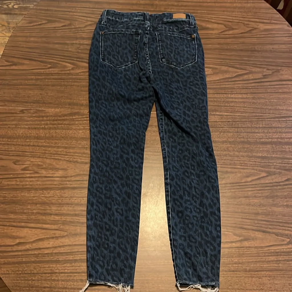Judy Blue Size 7 28 Mid Rise Cheetah Print Skinny Jeans - Image 2