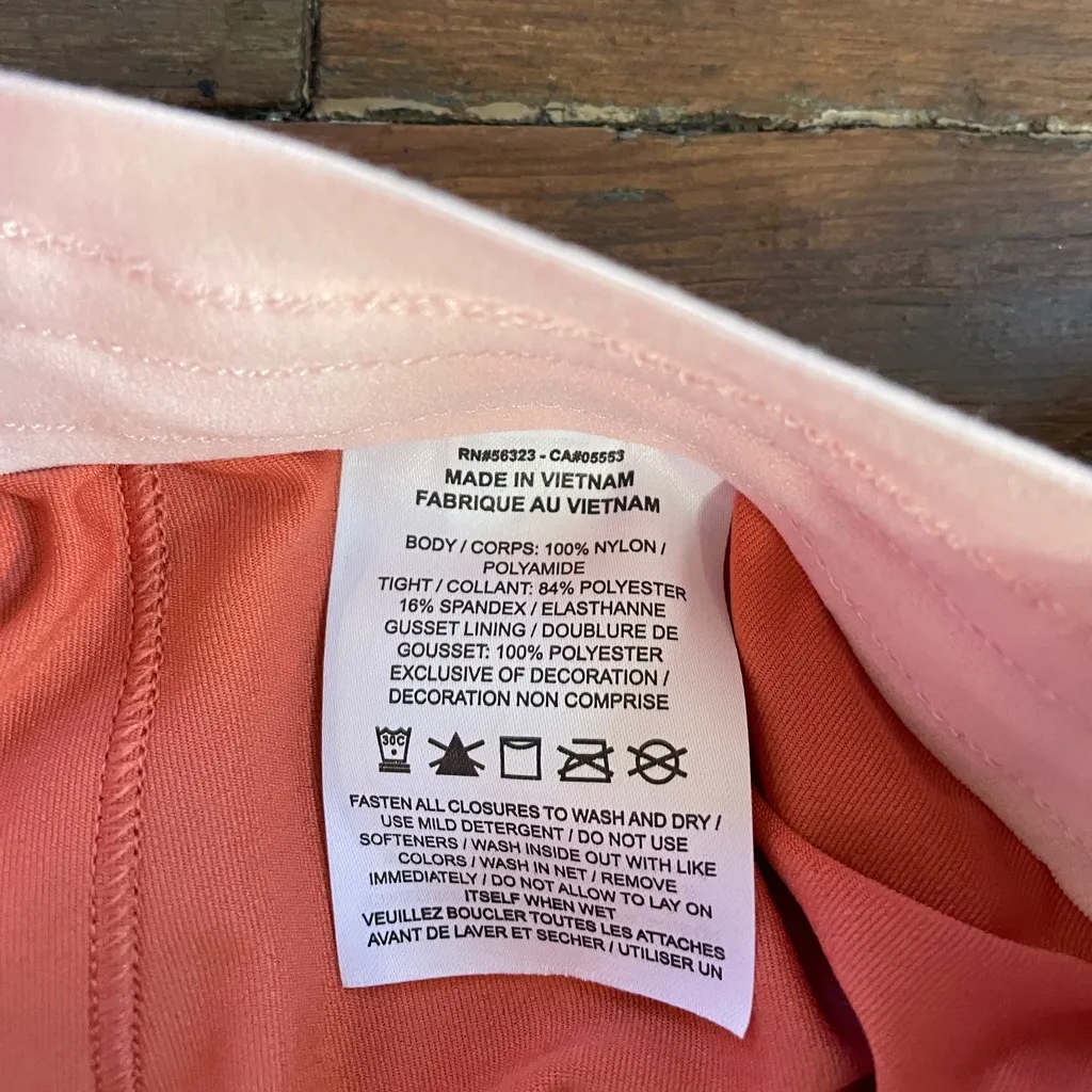 Nike Icon Clash Tempo Luxe Women's Mid-Rise Running Shorts - Sz M 💛🎀 - Image 11