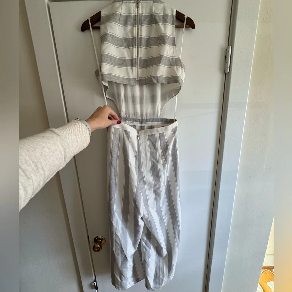 Showpo Gray and White Striped Jumpsuit Size 4 - Image 2