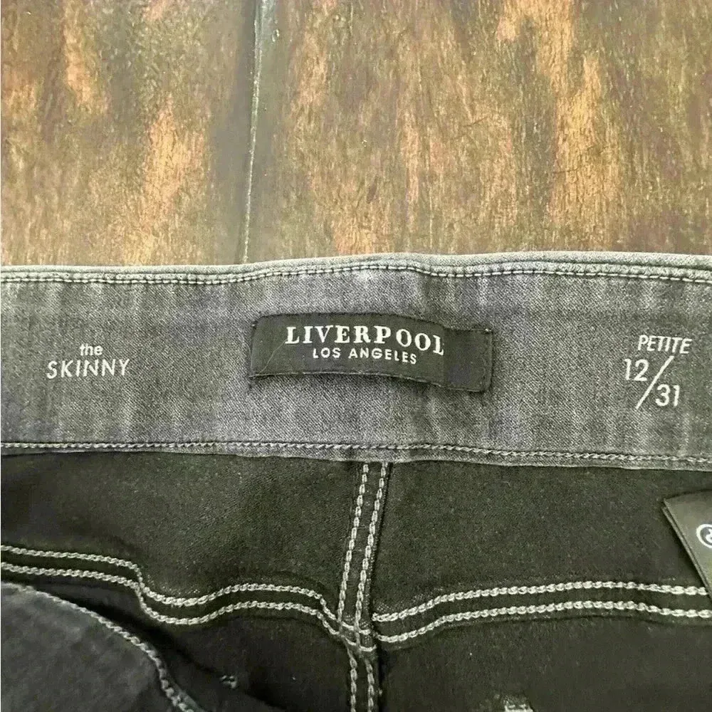 Liverpool The Skinny Pull On Jeans Jeggings Gray Size 12 petite - Image 5