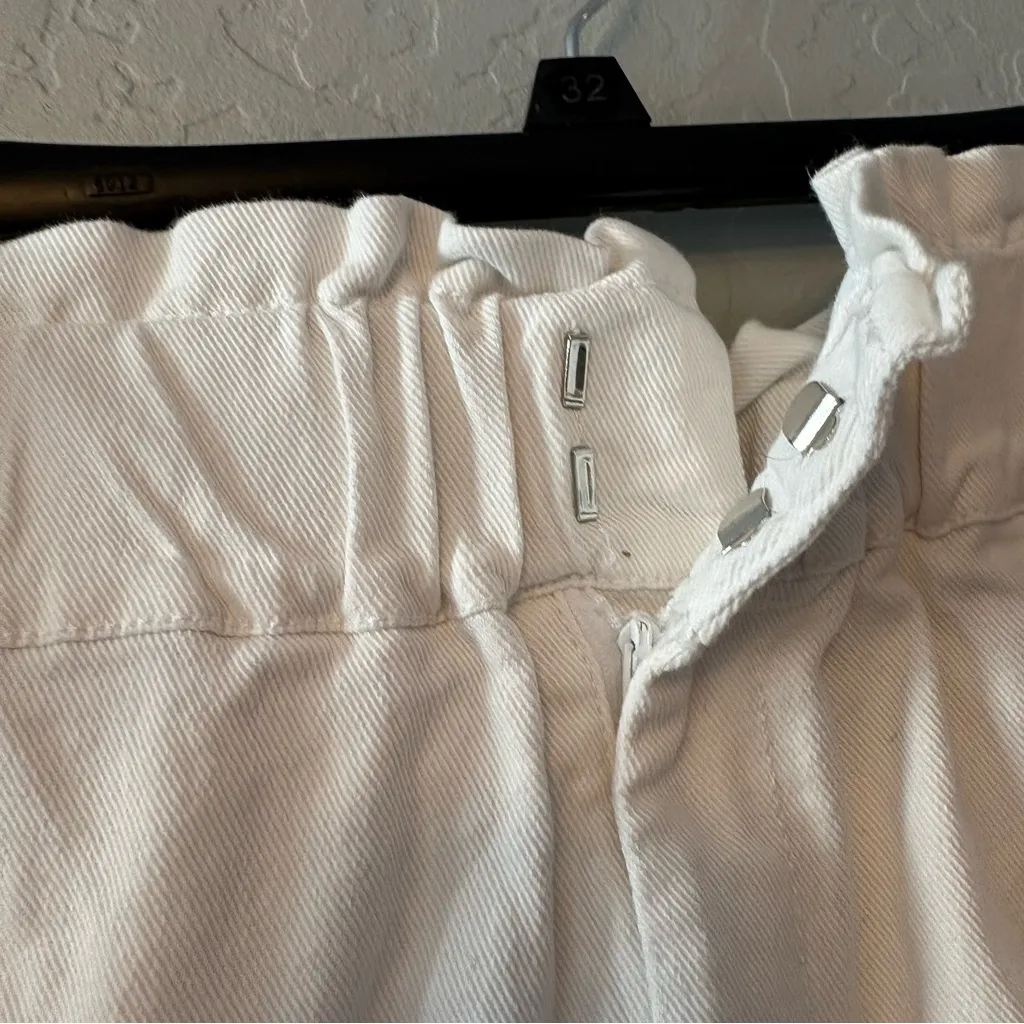 Draper James white paperbag ruffle waist high waisted shorts size XL - Image 5