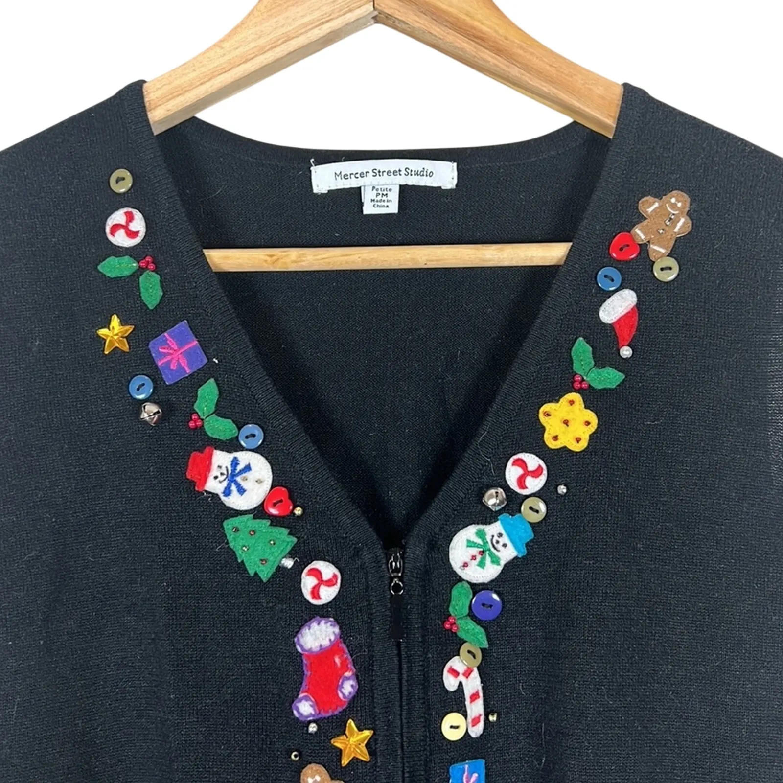 Mercer Street Studio Zip Up Sweater Vest Womens PM Black Embroidered Christmas Size undefined - Image 2