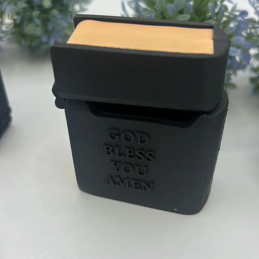 3 Case Airpod (1st and 2nd Gen) Dunkin Donuts,Off - Image 5