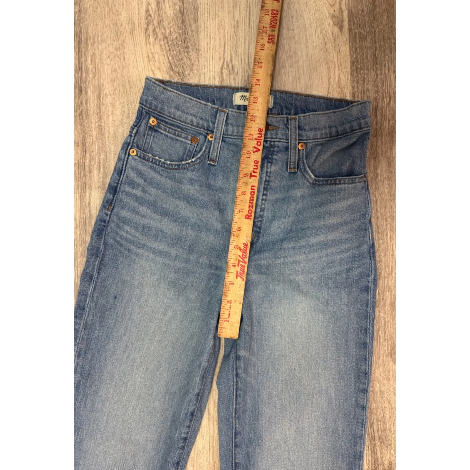 Madewell Classic Straight Leg Jeans Women's Size 25  in Nearwood Wash‎ - Image 9