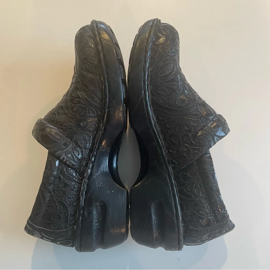 B.O.C. Born Peggy Black Embellished Leather Upper Women 7.5 MedicalNursing Clog - Image 12