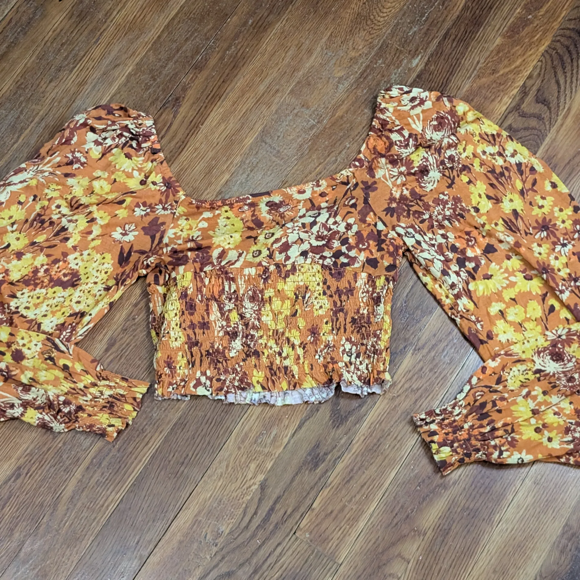 Urban Outfitters Old Soul Smocked Cropped Top Size Small - Image 2