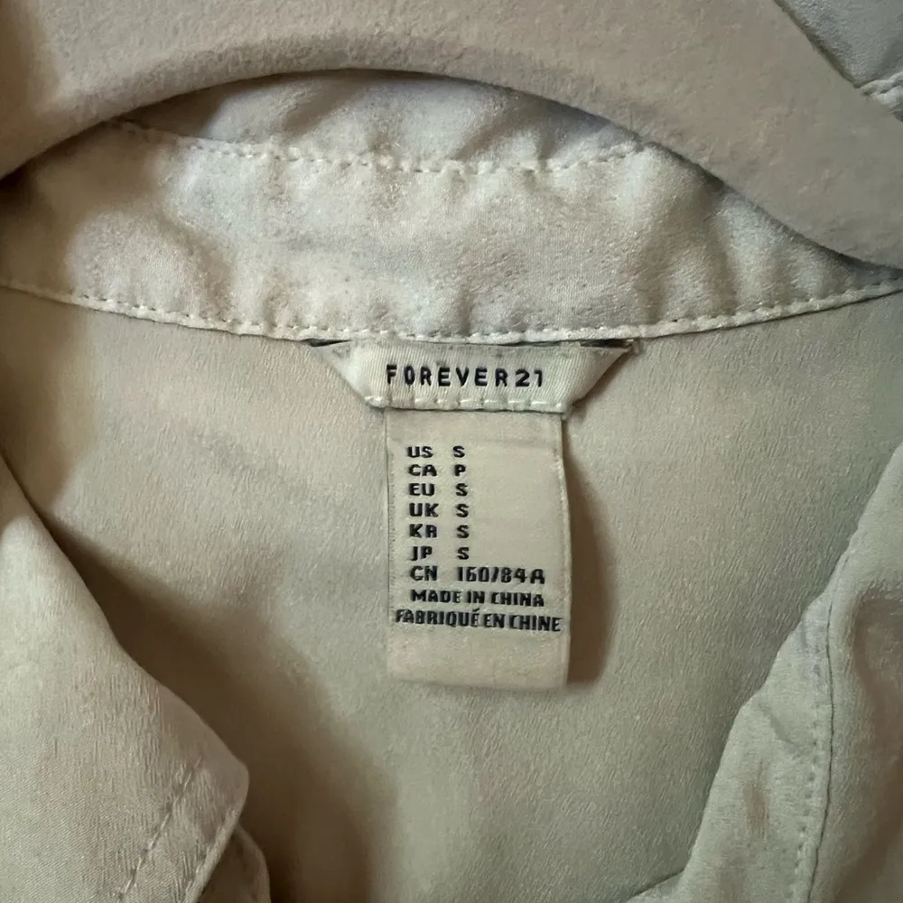 Forever 21 button up - Image 4