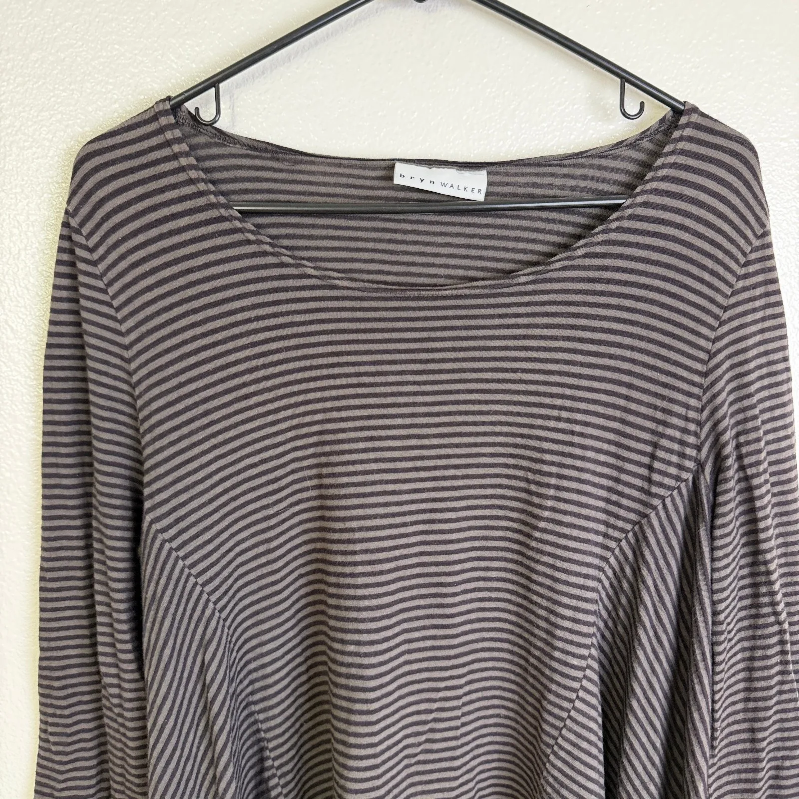 Bryn Walker Shirt Womens Medium Black Long Sleeve Striped Hi Lo Asymmetrical - Image 3