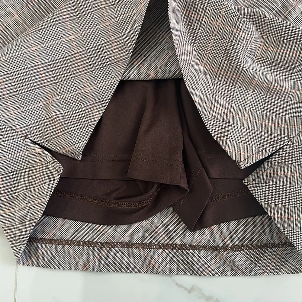 Sports Plaid Skirt/Shorts Gray/Brown/Pink Size 6 - Image 5