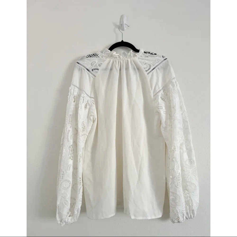 NWT Kasia White Linen Crochet Long Sleeve Tunic Cover Up Blouse XS - Image 4