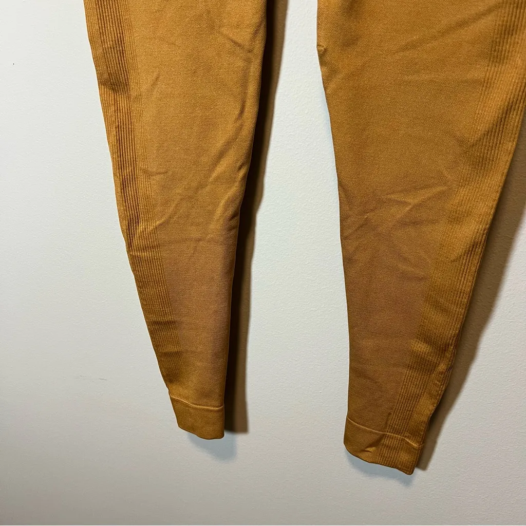 SetActive SculptFlex Cropped Leggings Gold Mustard Small - Image 3