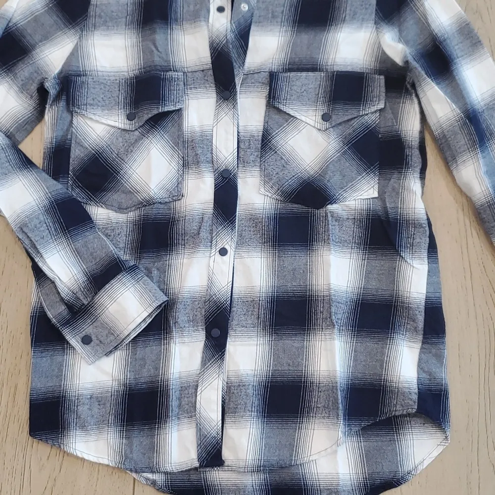 Zara Woman's Plaid Black & White Buttoned Shirt - Image 2