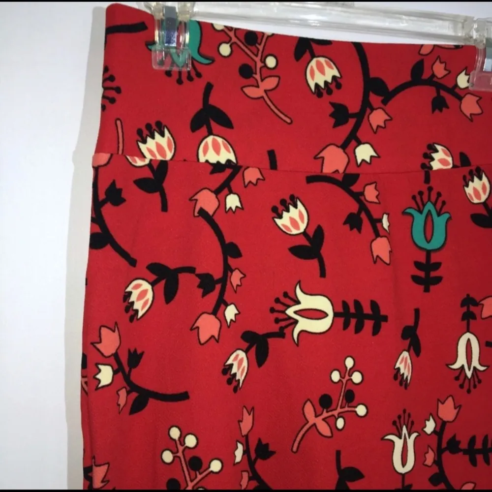 LuLaRoe Cassie Floral Skirt Medium - Image 2