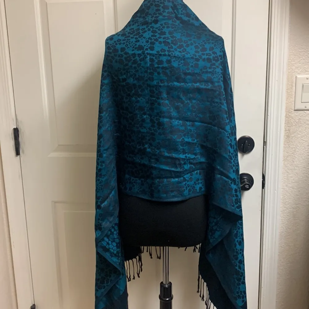 Scarf, Deep Sea Green and Black, Length 73”, Across 26”, Excellent Cond… - Image 8