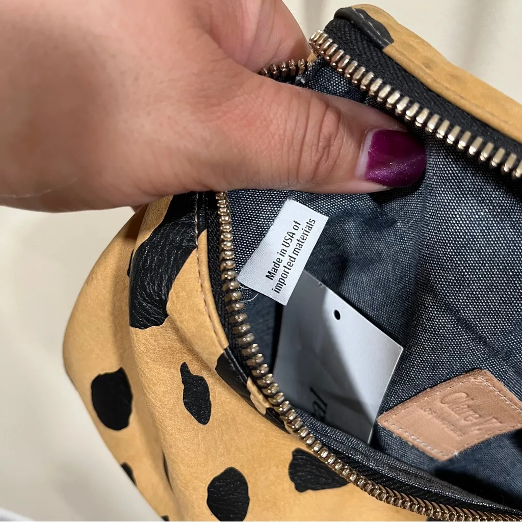 Clare V. Jumpin' Jaguar leather crossbody currently sold out - Image 8