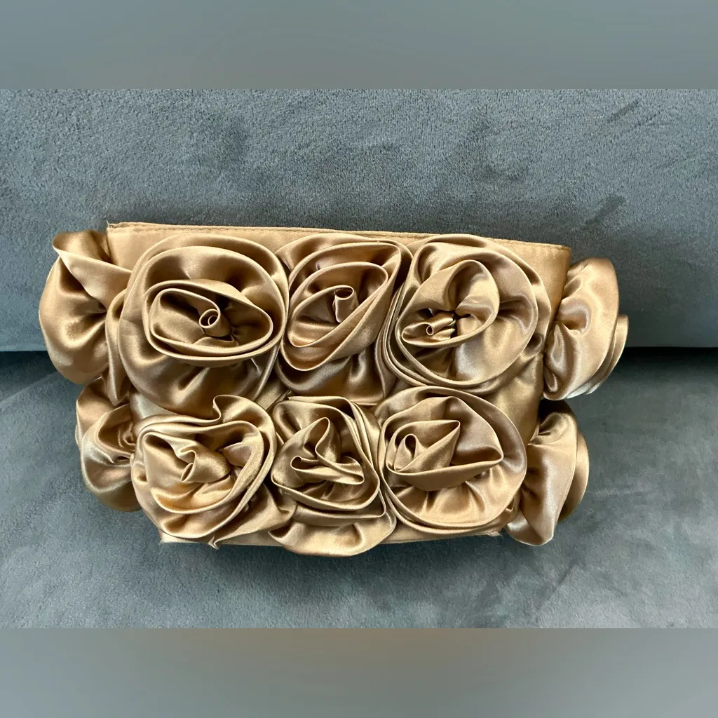 Pretty satin clutch🌟🌟🌟 Gold - Image 5
